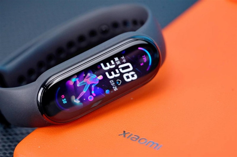 不止是干掉按键!小米手环6评测:只差一点就能取代手表 不止是干掉按键!小米手环6评测:只差一点就能取代手表
